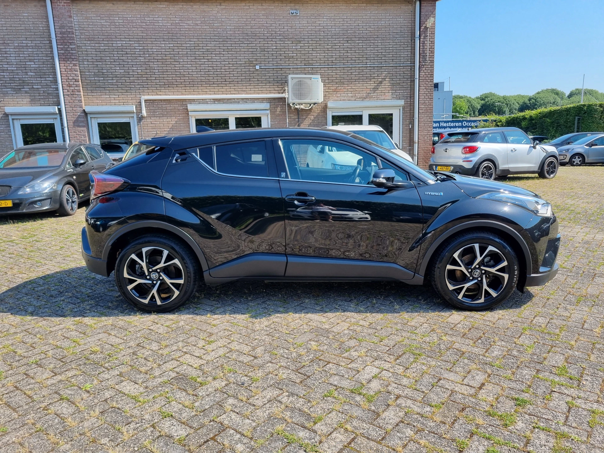 Hoofdafbeelding Toyota C-HR