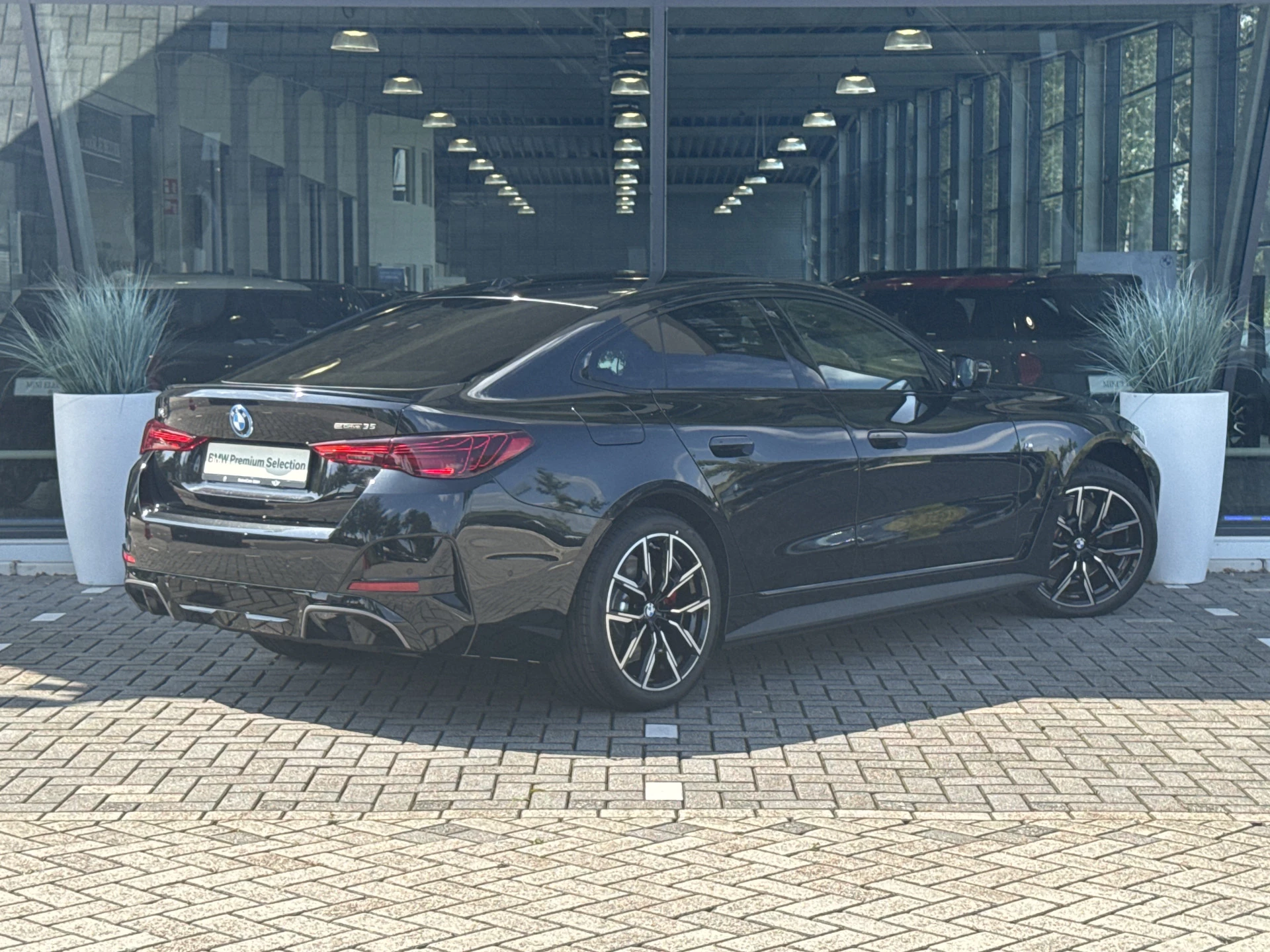 Hoofdafbeelding BMW i4