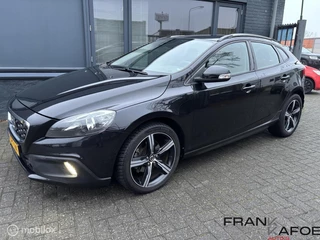 Volvo V40 Cross Country 1.6 T4 Momentum Aut. Navi ECC Cruise 18" Parkeer-hulp