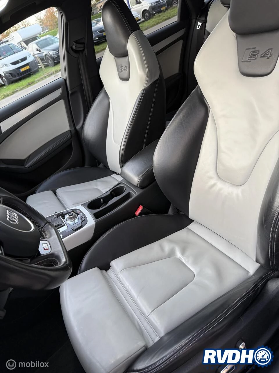 Hoofdafbeelding Audi S4