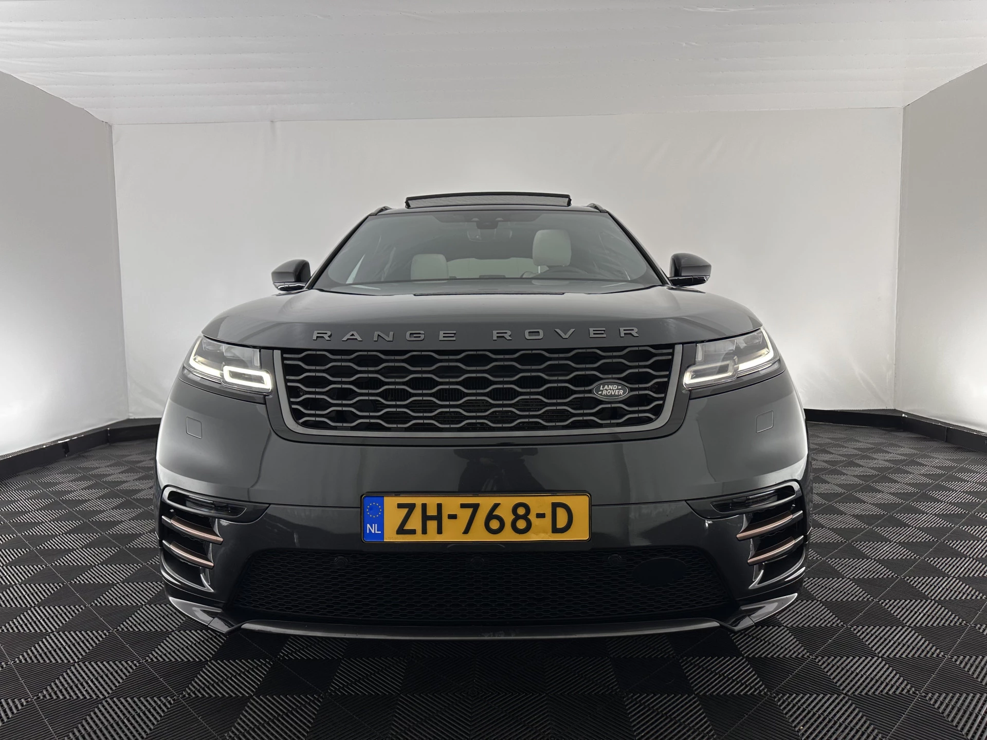 Hoofdafbeelding Land Rover Range Rover Velar