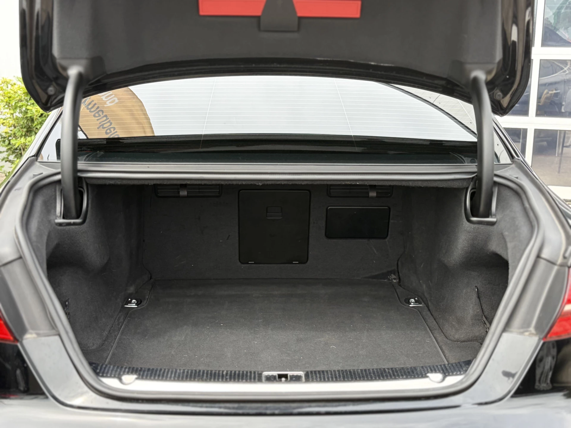 Hoofdafbeelding Audi A8