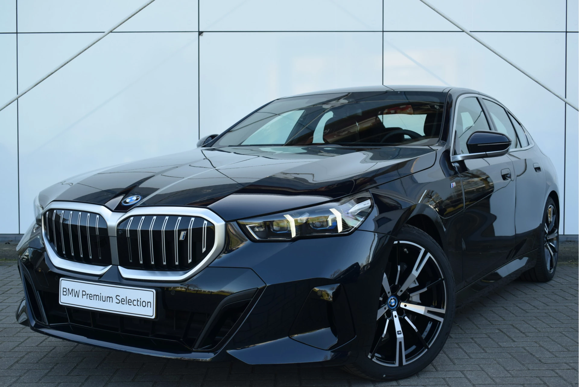 Hoofdafbeelding BMW i5