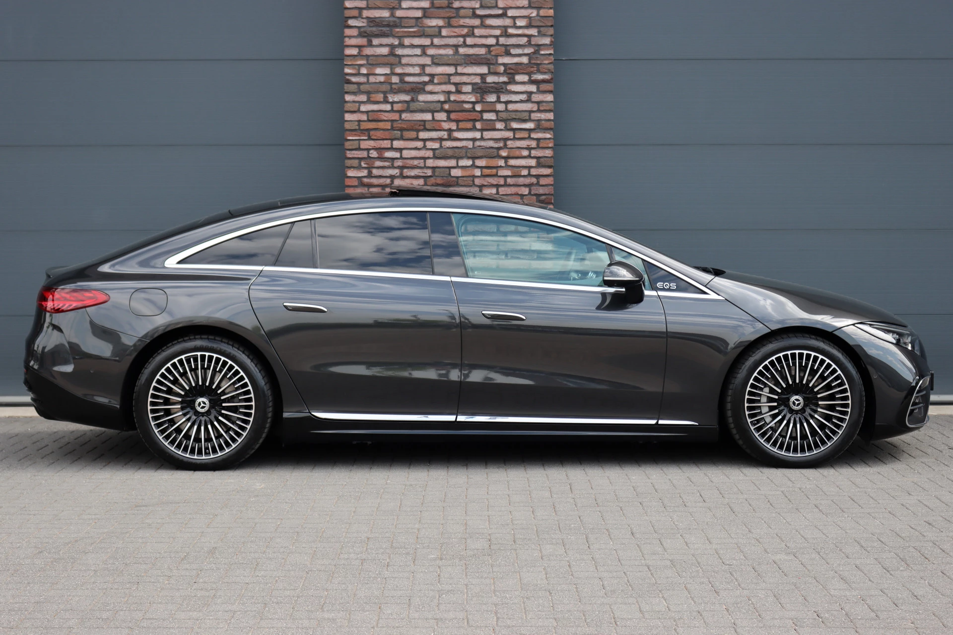 Hoofdafbeelding Mercedes-Benz EQS
