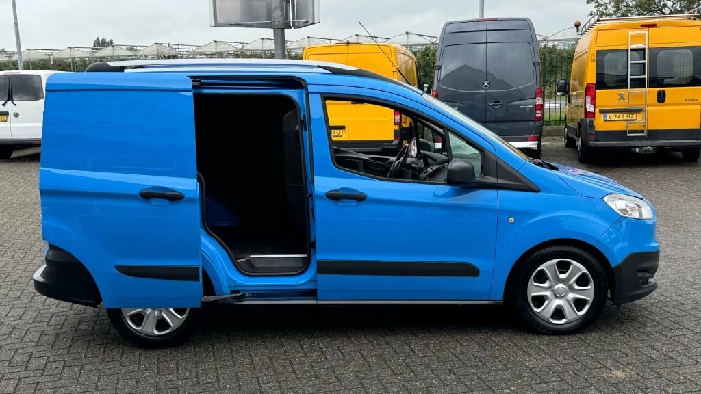 Hoofdafbeelding Ford Transit Courier