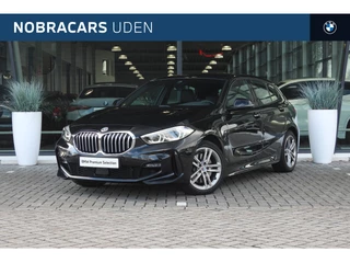 BMW 1 Serie 120i Executive M Sport Automaat / Sportstoelen / Parking Assistant / LED / Live Cockpit Professional / Cruise Control / M Sport steering