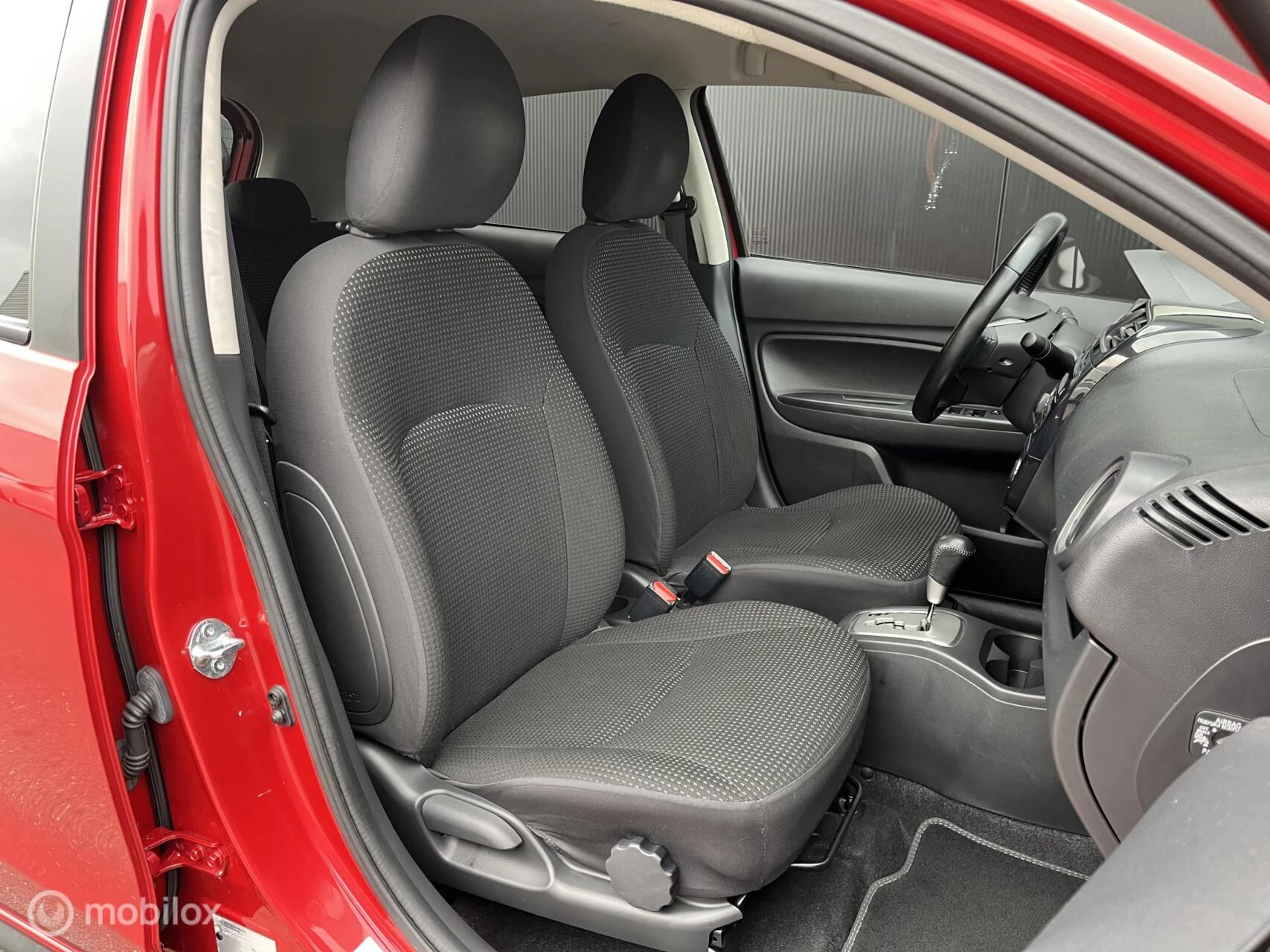 Hoofdafbeelding Mitsubishi Space Star