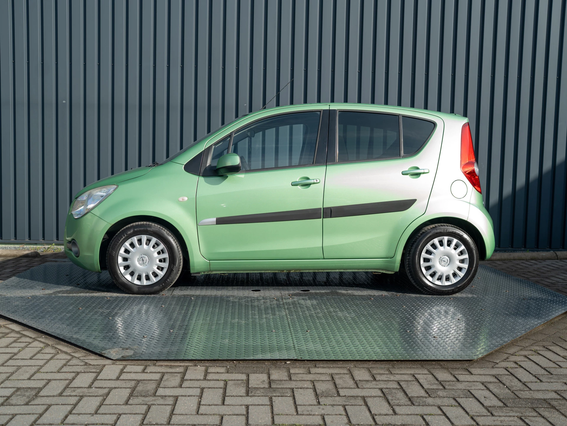 Hoofdafbeelding Opel Agila