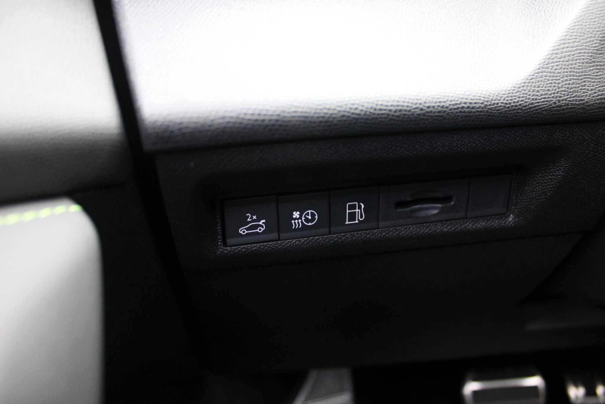 Hoofdafbeelding Peugeot 408