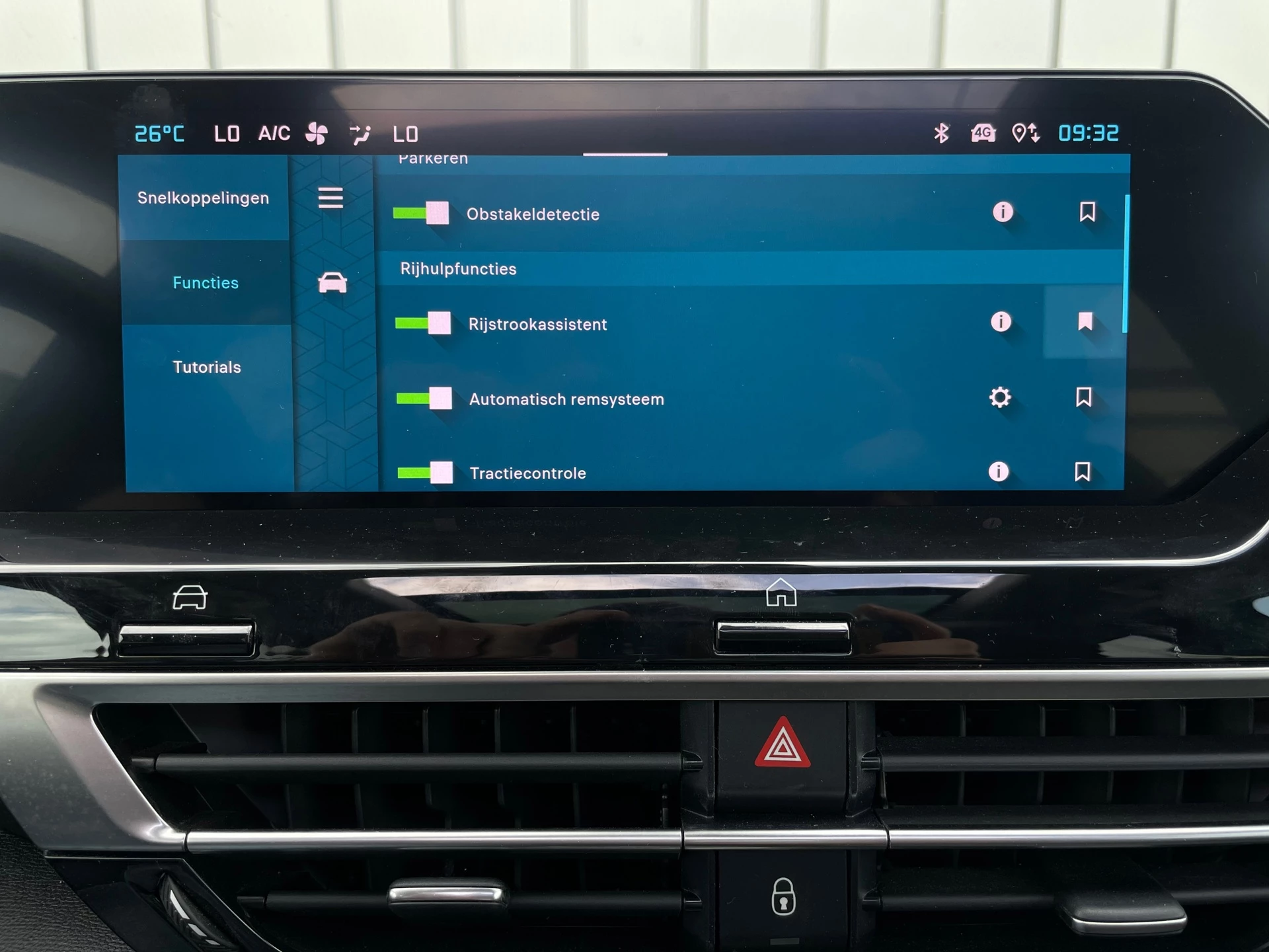 Hoofdafbeelding Citroën ë-C4 X