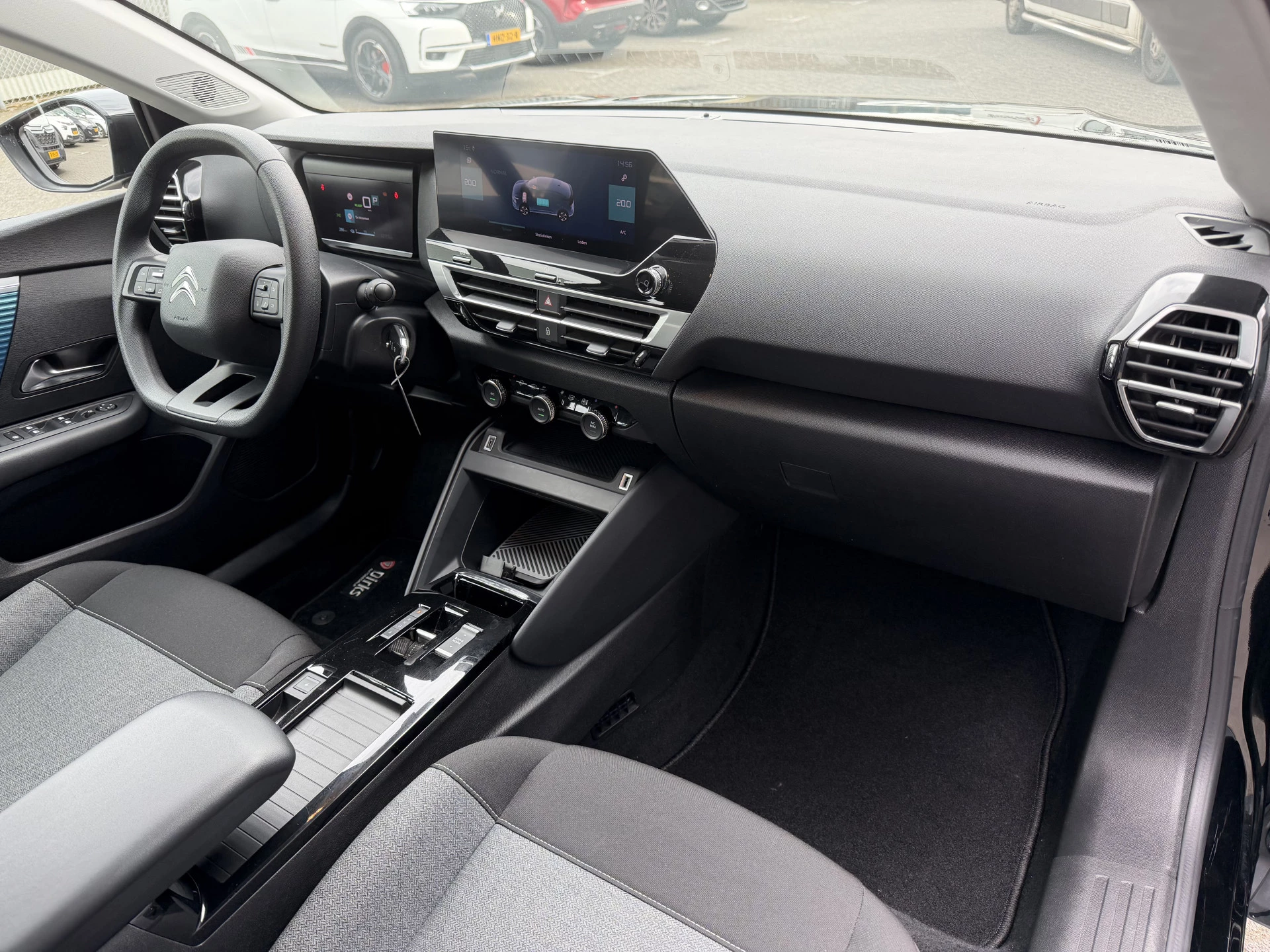 Hoofdafbeelding Citroën ë-C4