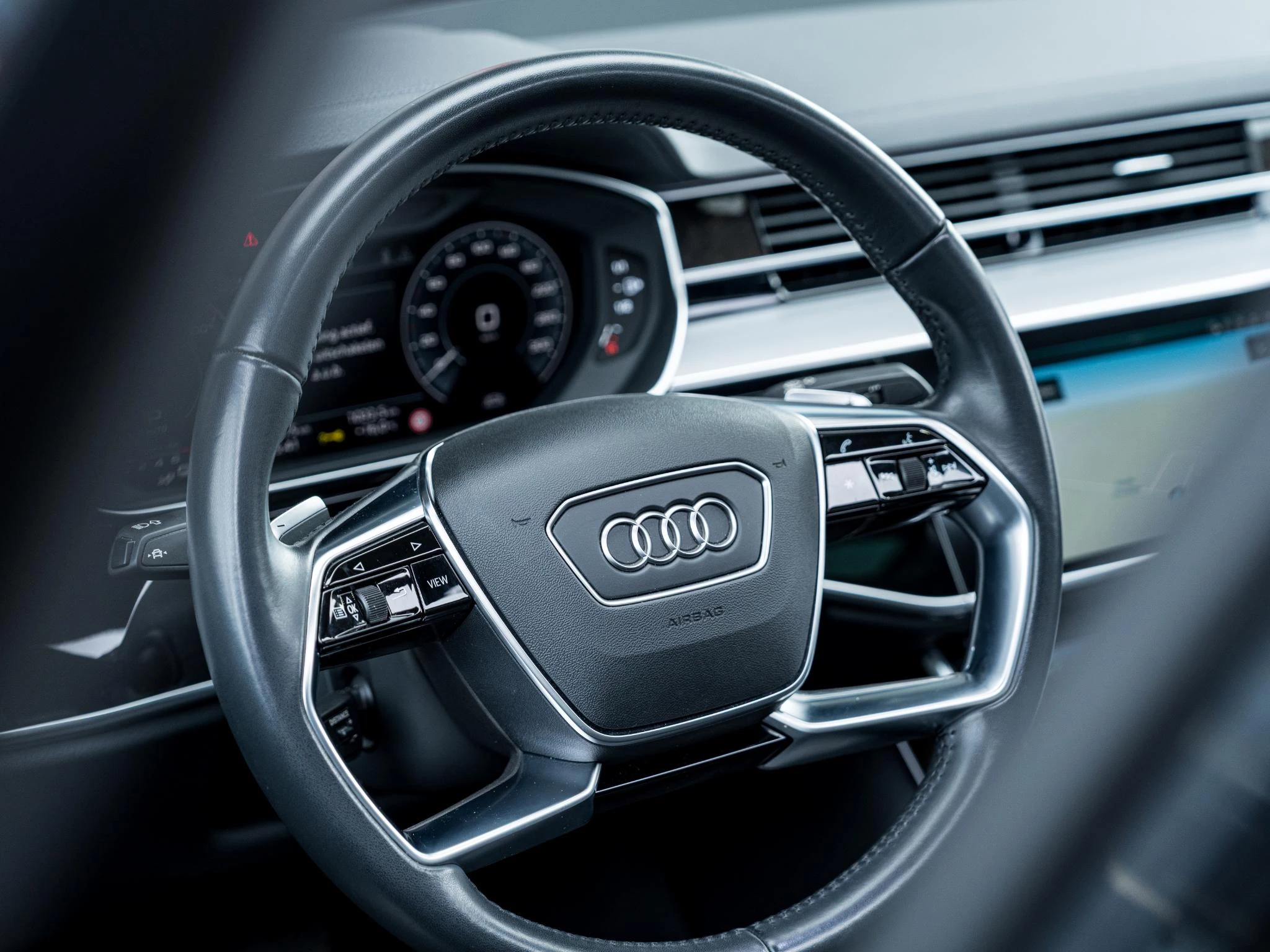Hoofdafbeelding Audi A8