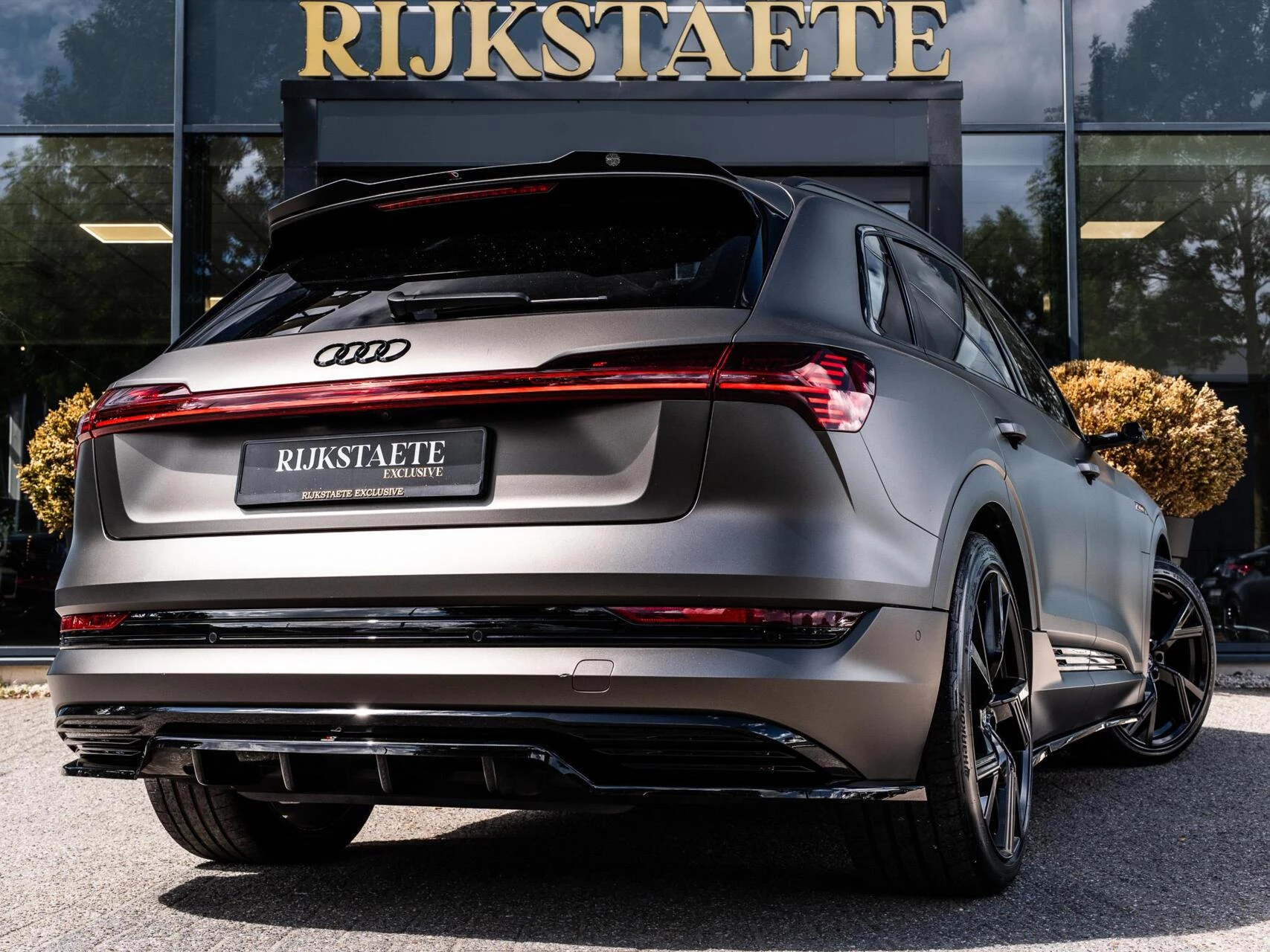 Hoofdafbeelding Audi e-tron