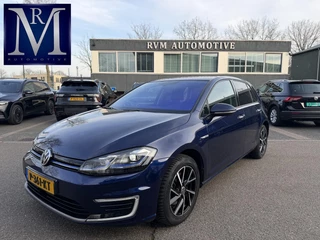 Volkswagen e-Golf e-Golf  SOH 90% | ACHTERUITRIJ CAMERA | DIG. DASH| DODE HOEK| CARPLAY| STOELVERWARMING| ALL SEASON BANDEN |  LEUKE COMPLETE AUTO| RIJKLAAR INCL. 12 MND BOVAG GARANTIE
