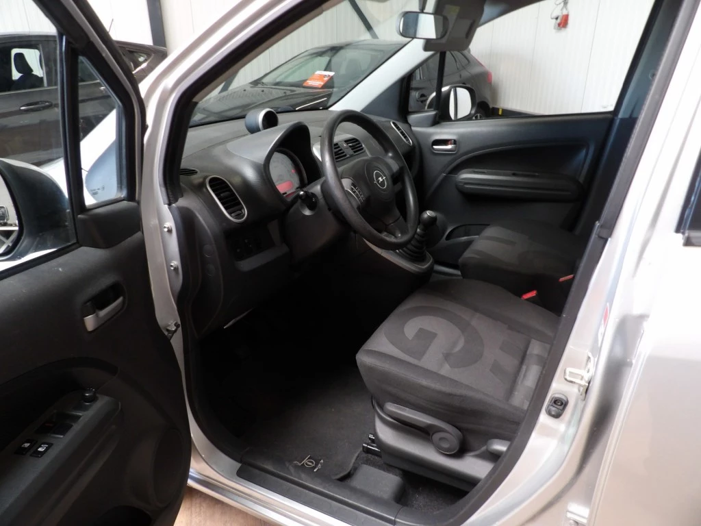 Hoofdafbeelding Opel Agila