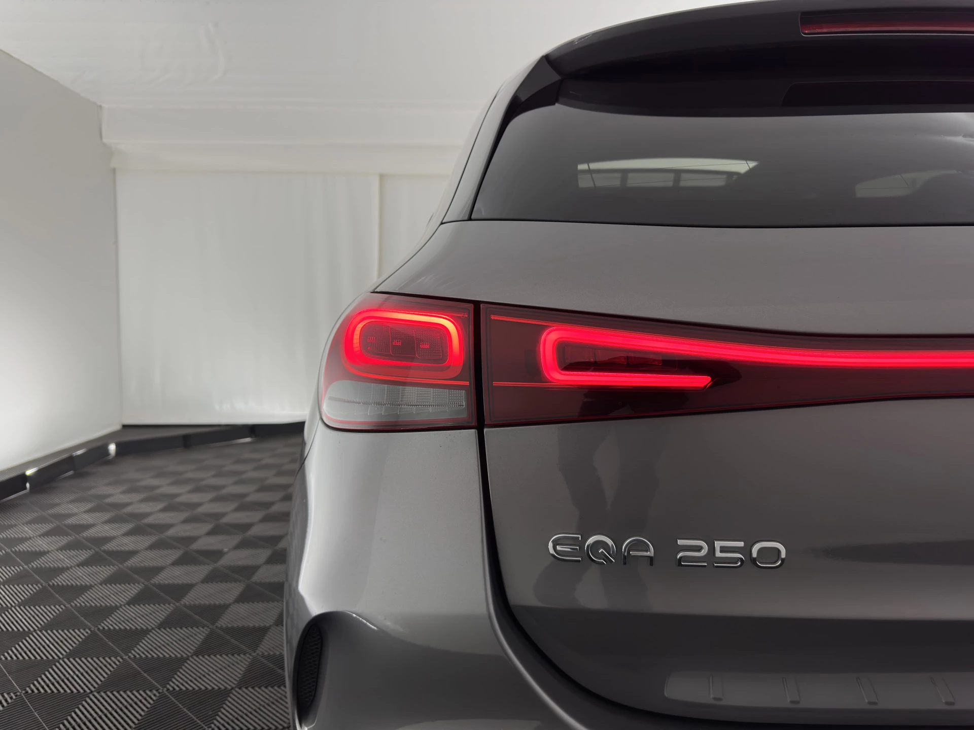 Hoofdafbeelding Mercedes-Benz EQA