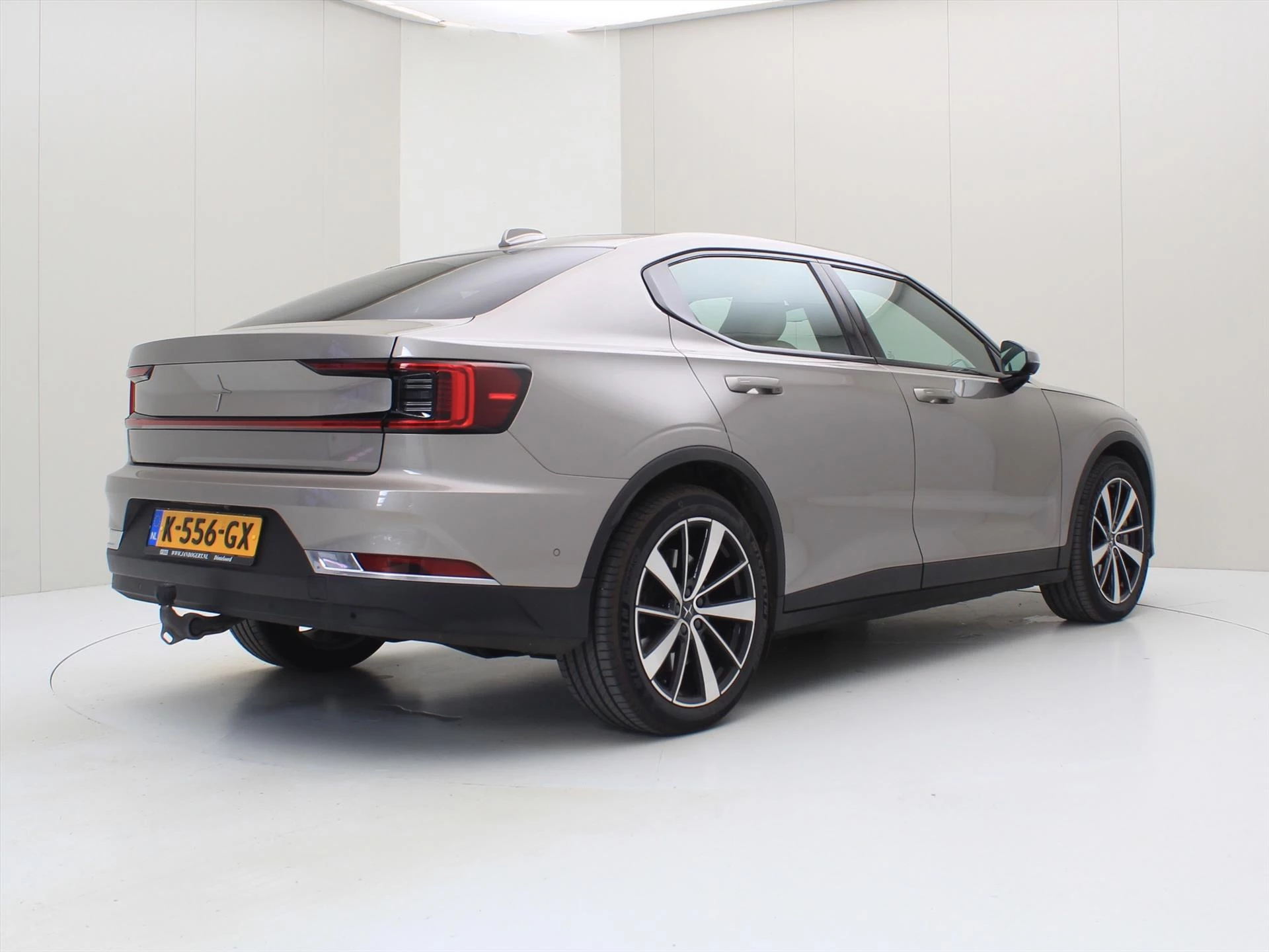 Hoofdafbeelding Polestar 2
