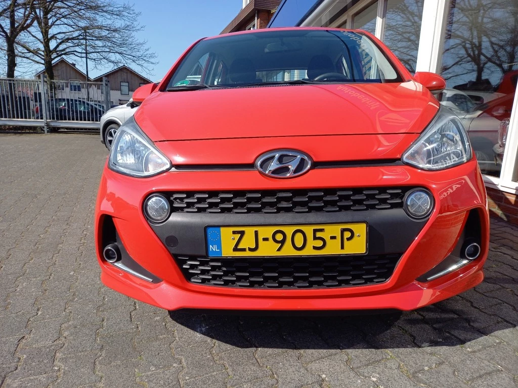 Hoofdafbeelding Hyundai i10