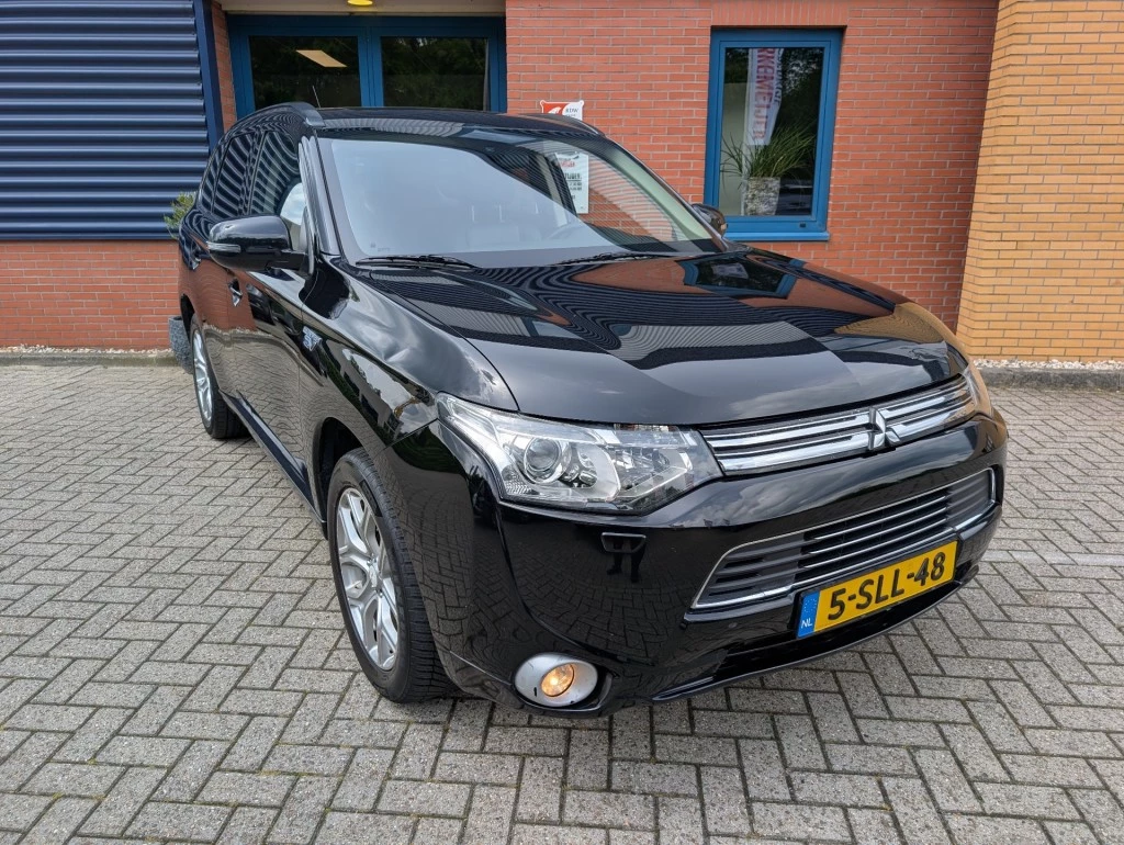 Hoofdafbeelding Mitsubishi Outlander
