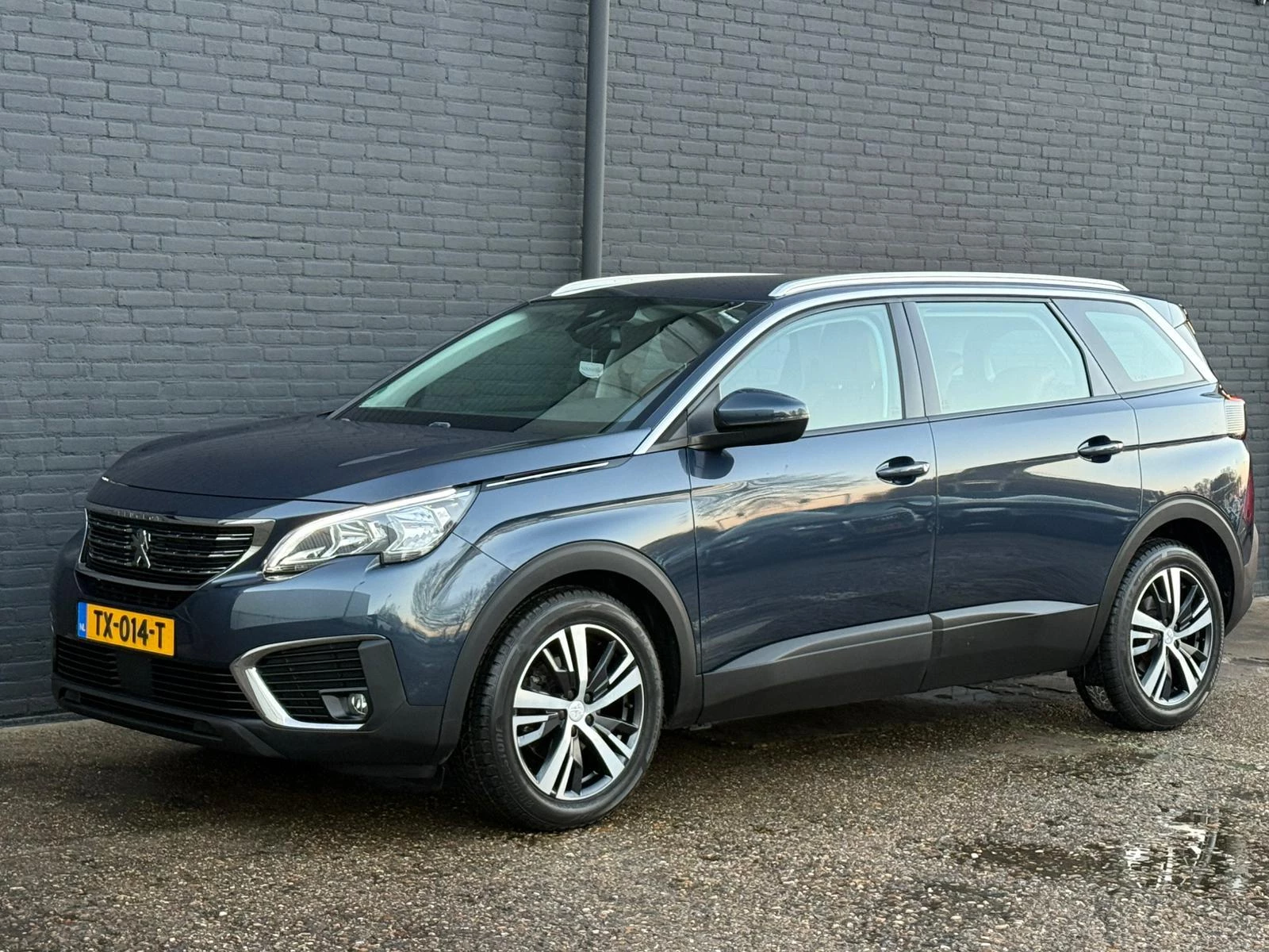 Hoofdafbeelding Peugeot 5008