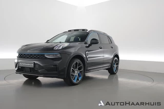 Hoofdafbeelding Lynk & Co 01 Lynk & Co 01 1.5 PHEV MY23 | Zwartehemel | Pano | 360cam + PDC | Adapt. Cruise | Memory | Stoelverw. | Apple CarPlay X