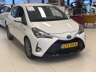 Toyota Yaris 1.5 HYBRID DYN.PACK AUTOMAAT LMV.CRUISE .CLIMA GARANTIE TOT 2030!*