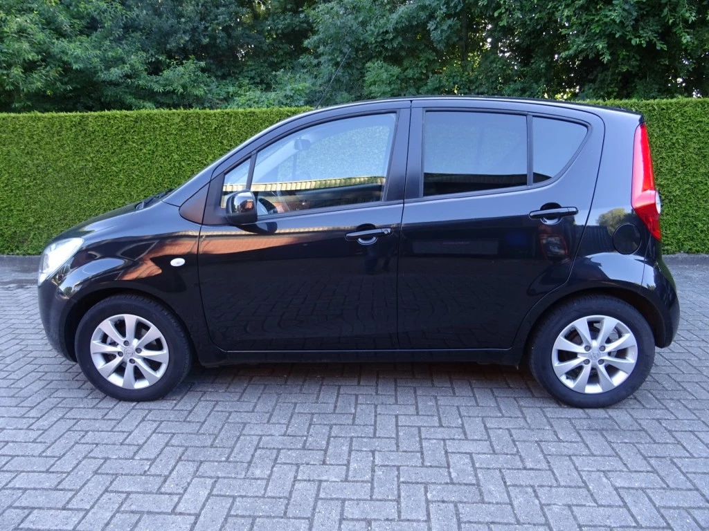 Hoofdafbeelding Opel Agila