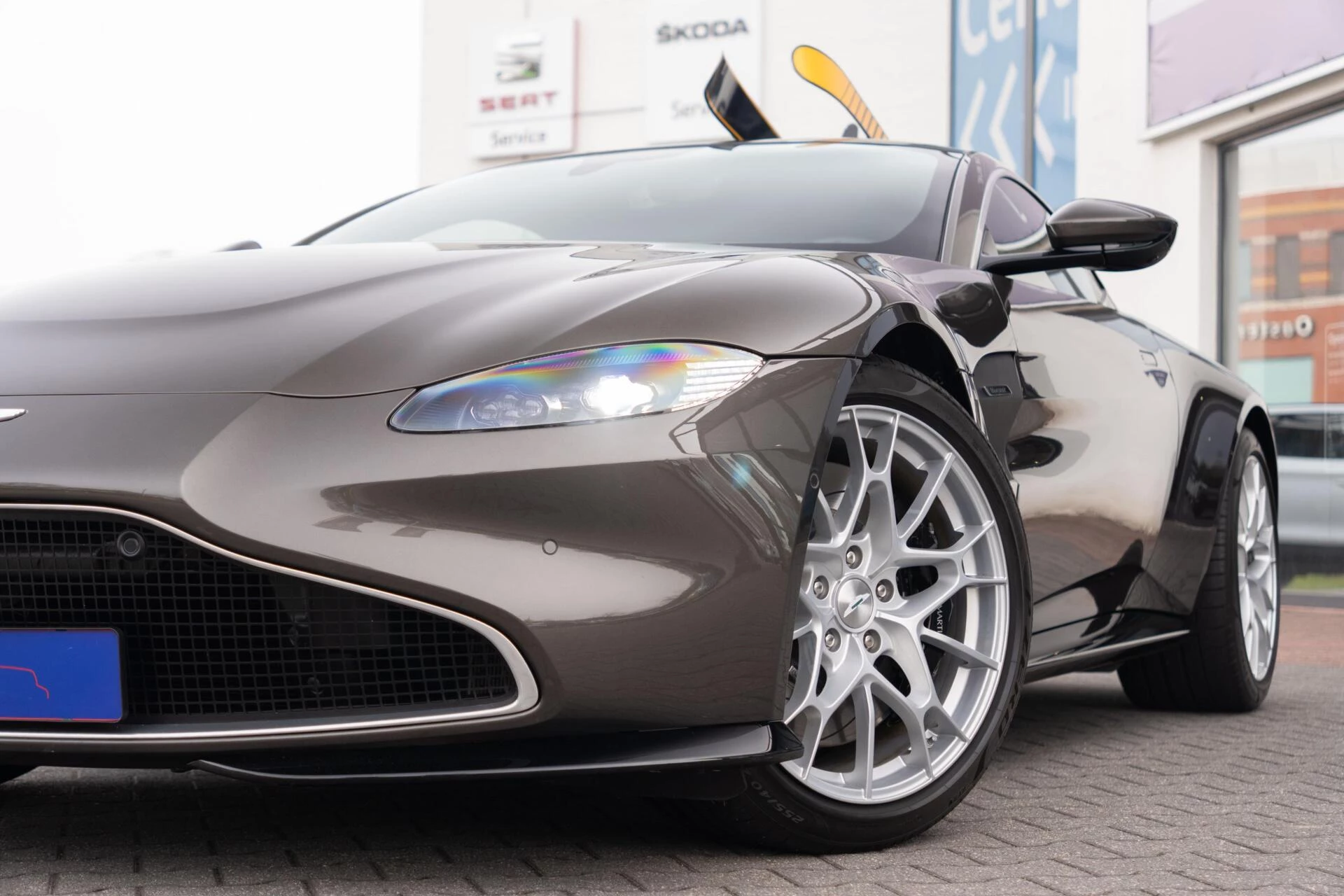 Hoofdafbeelding Aston Martin V8 Vantage