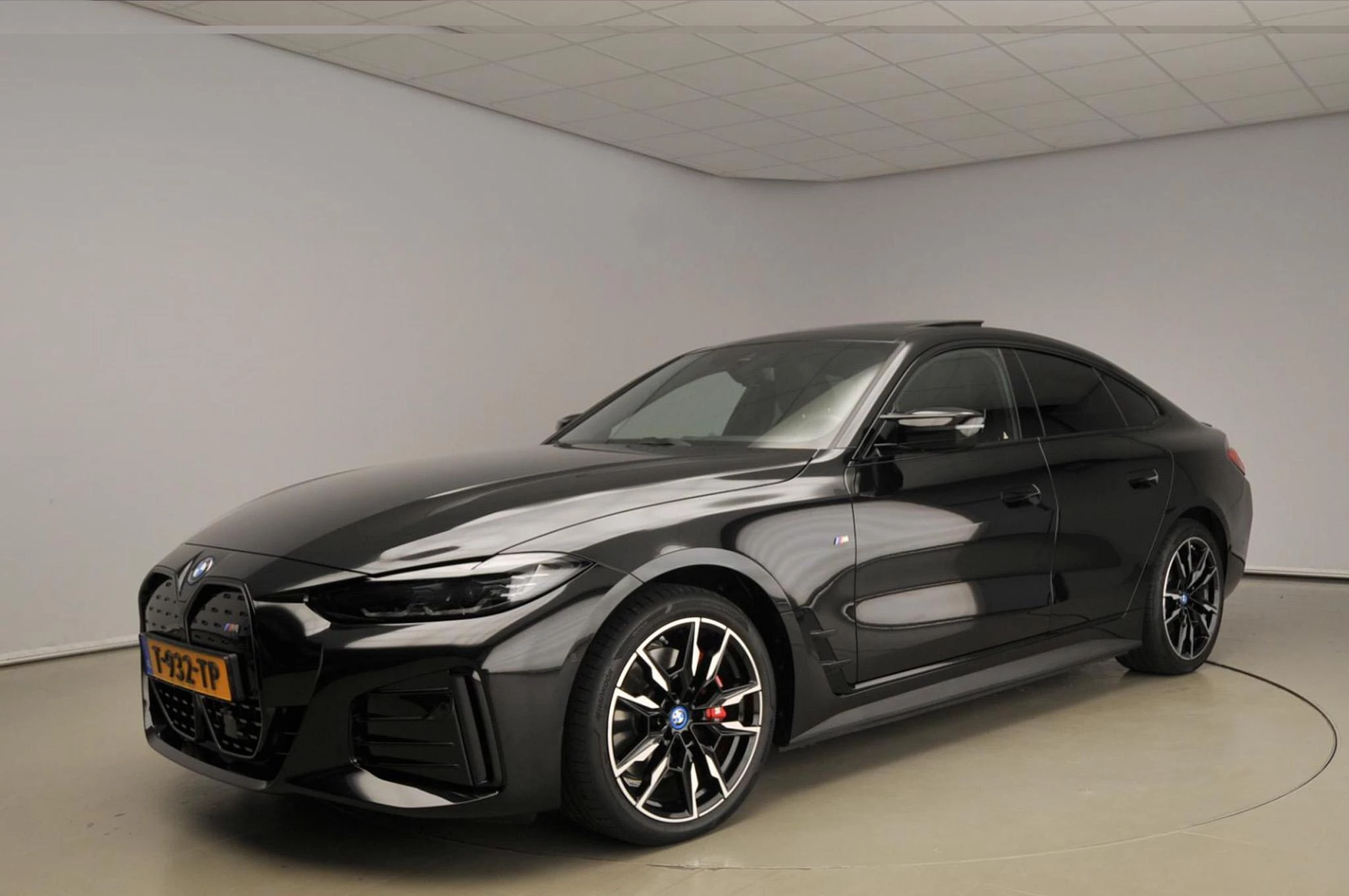 Hoofdafbeelding BMW i4