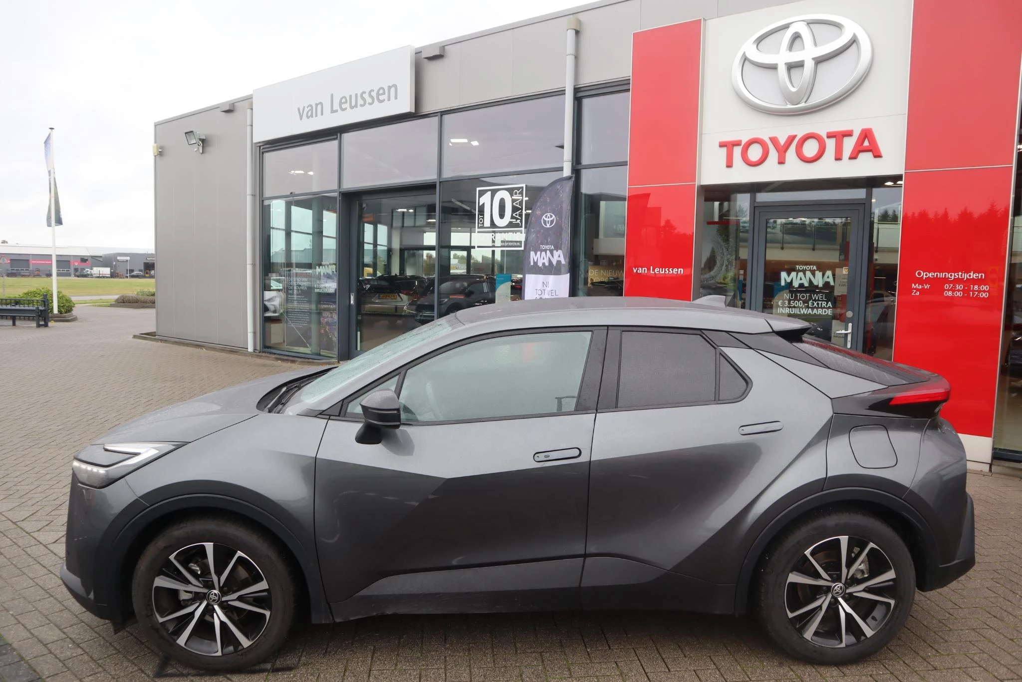 Hoofdafbeelding Toyota C-HR