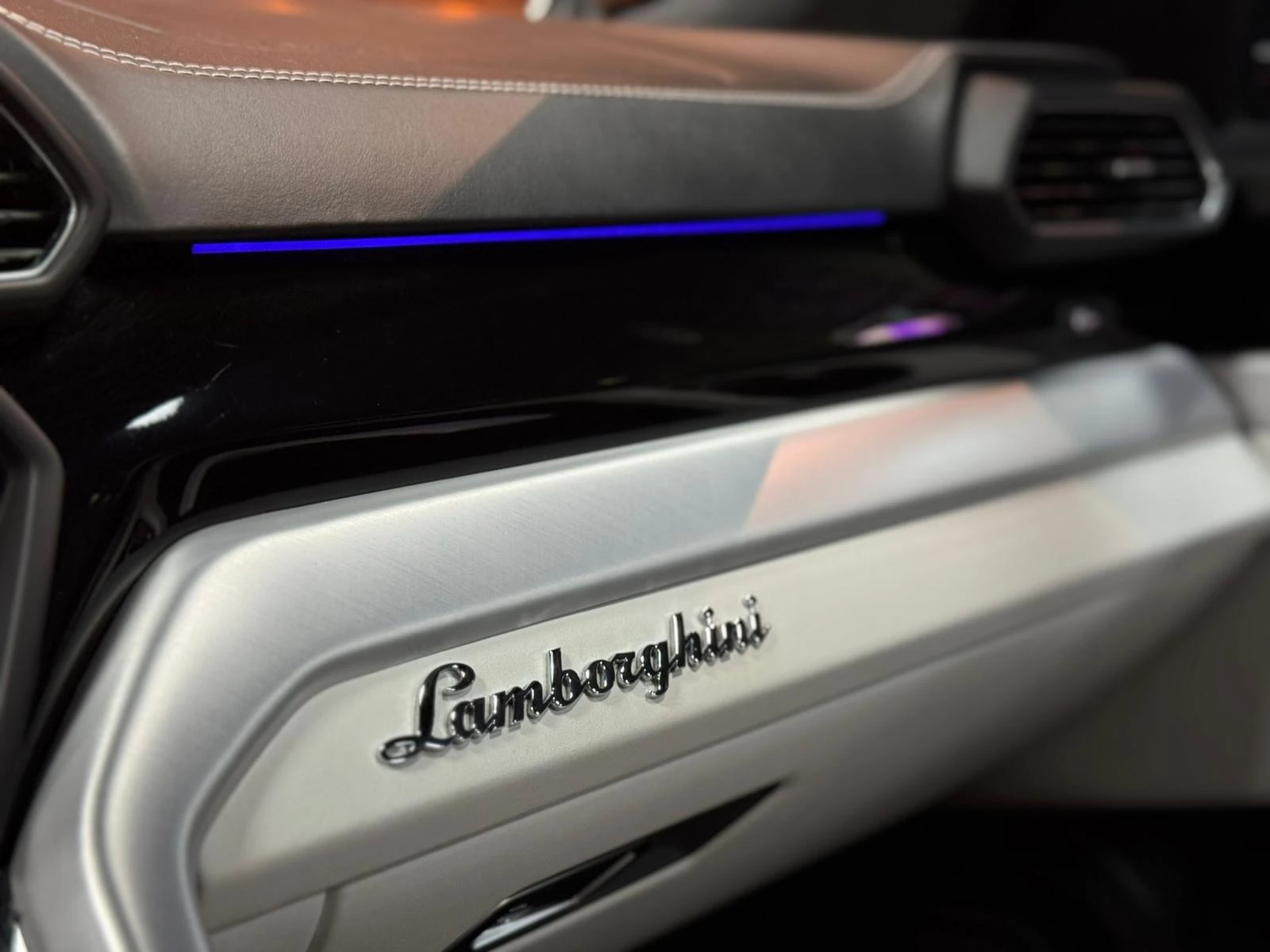 Hoofdafbeelding Lamborghini Urus