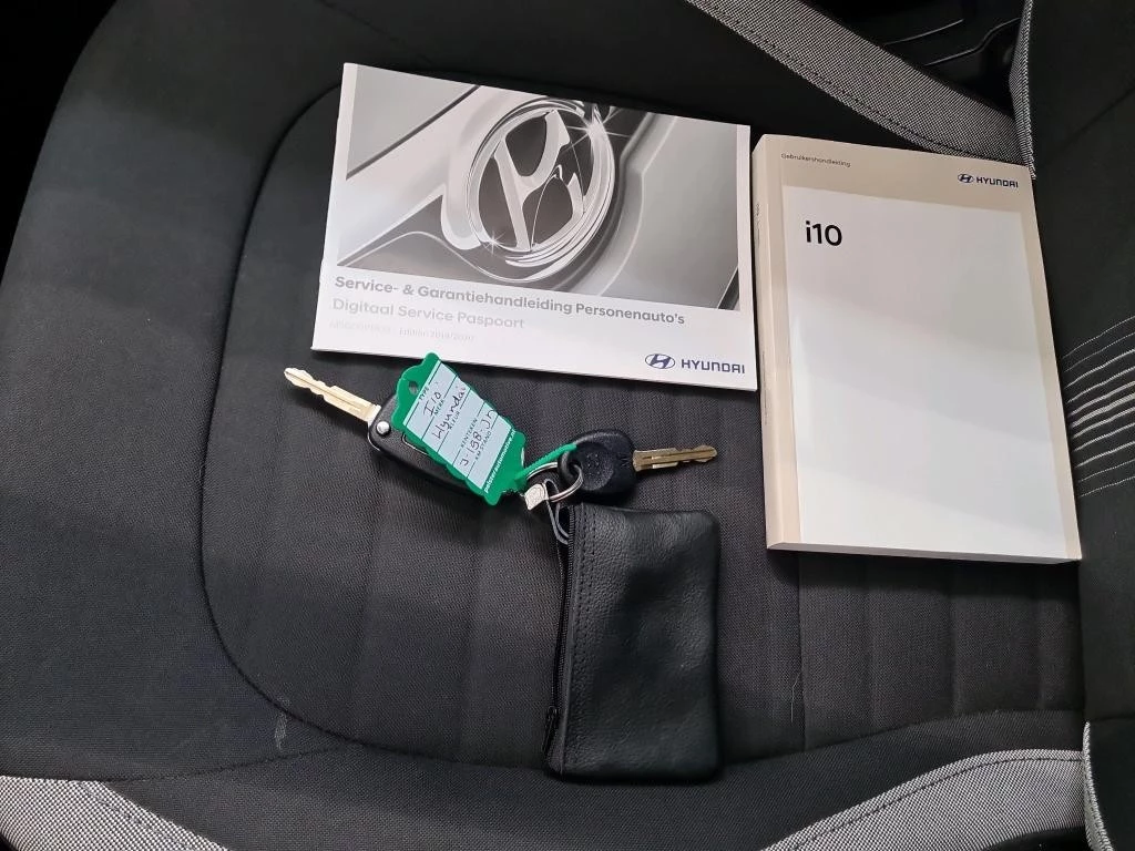 Hoofdafbeelding Hyundai i10