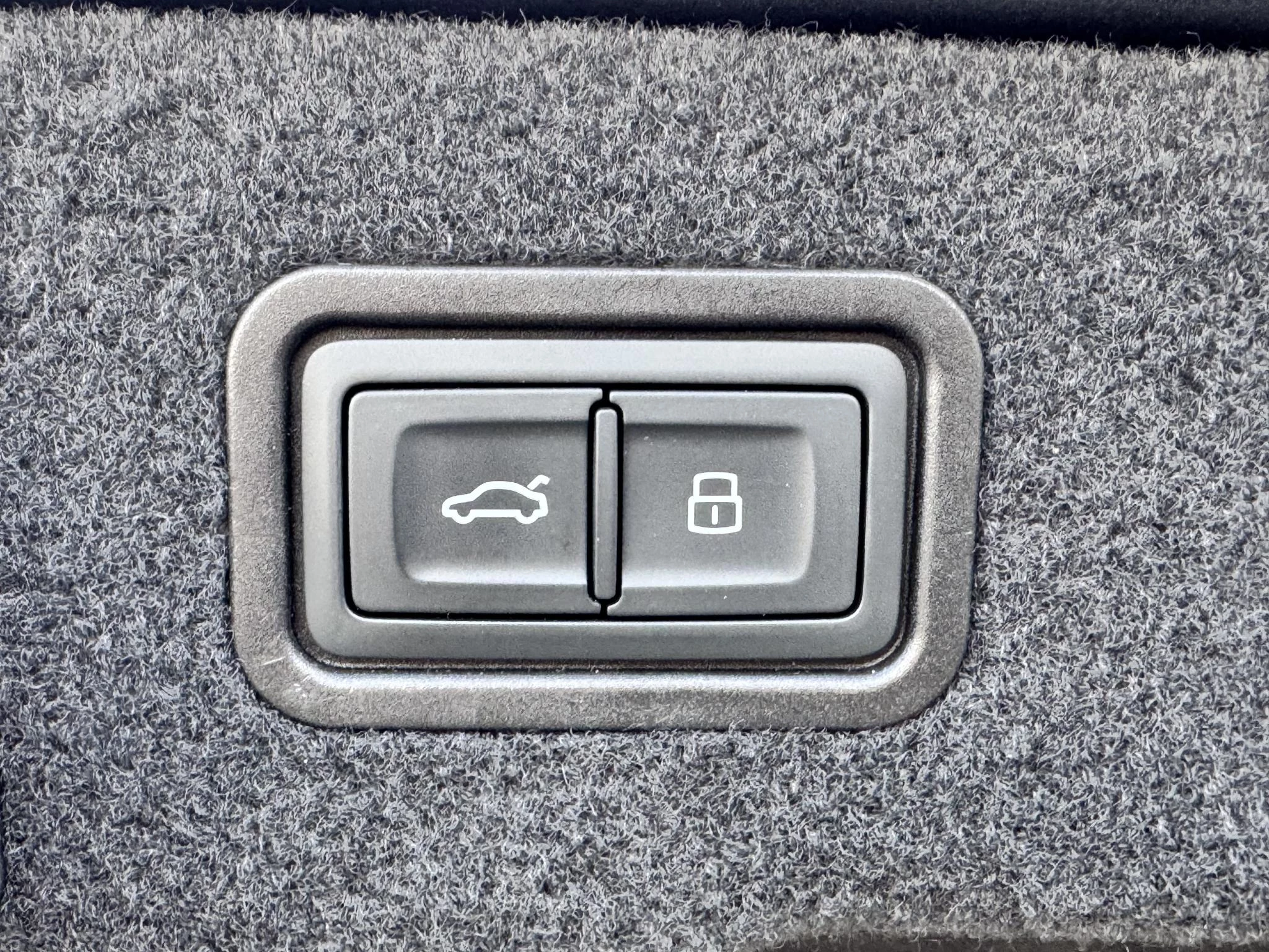 Hoofdafbeelding Audi A8