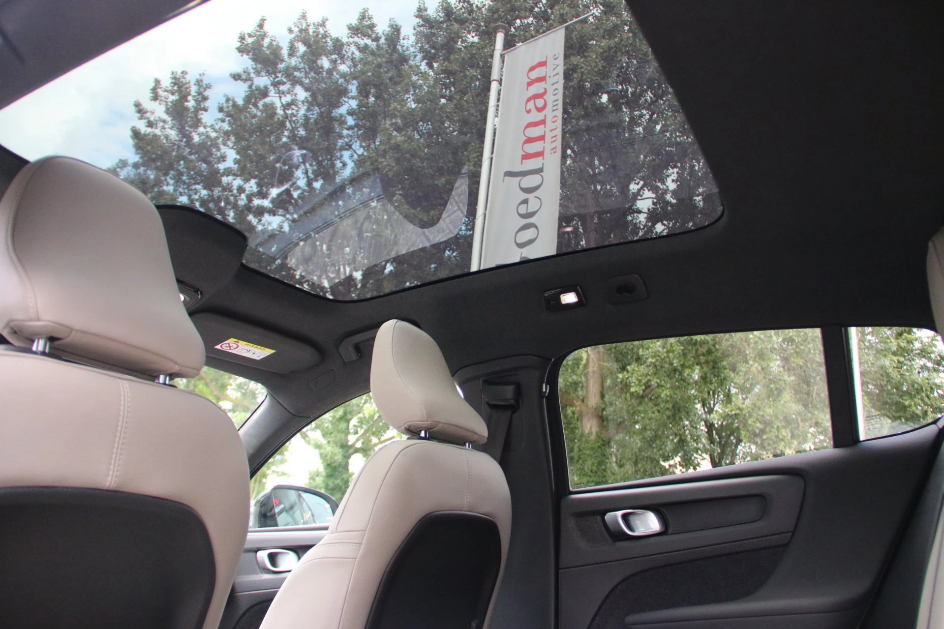 Hoofdafbeelding Volvo C40