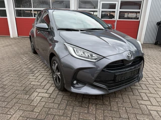 Hoofdafbeelding Toyota Yaris Toyota Yaris 1.5 Hybrid 115 PK | Dynamic *Nieuwe auto* Uit voorraad leverbaar