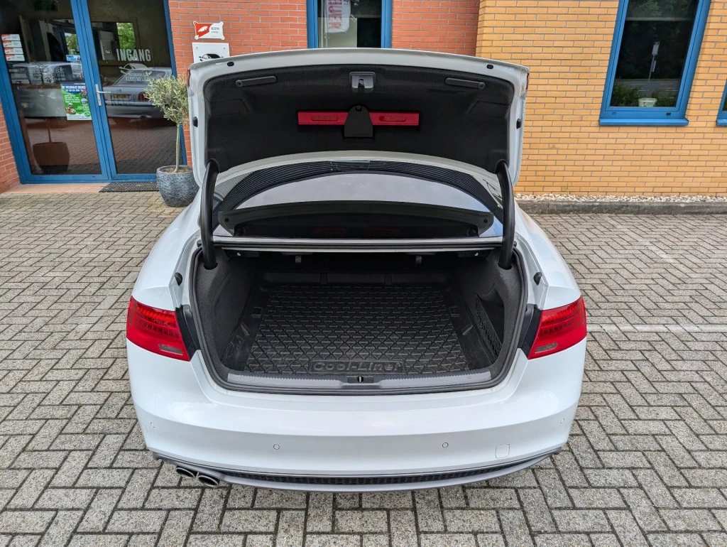 Hoofdafbeelding Audi Coupé