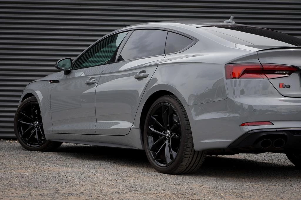 Hoofdafbeelding Audi S5