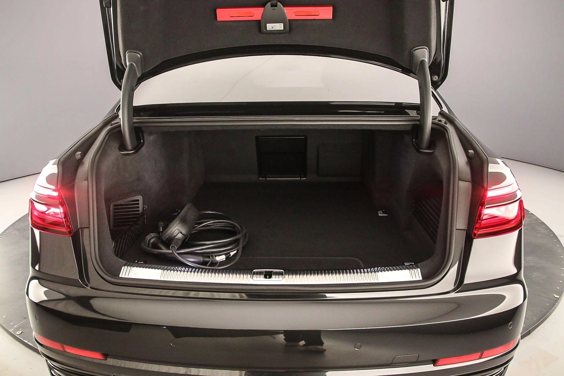 Hoofdafbeelding Audi A8