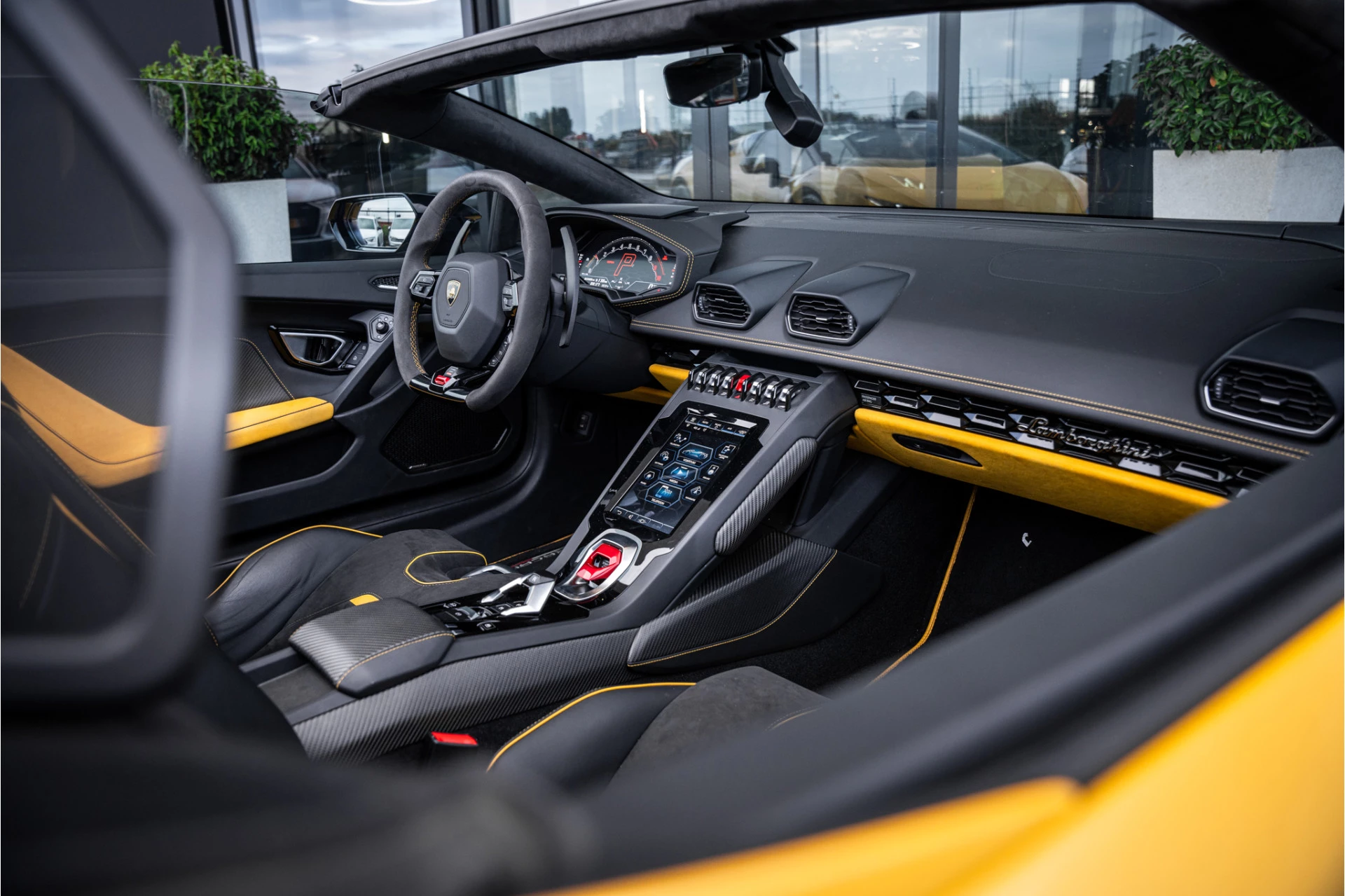 Hoofdafbeelding Lamborghini Huracán