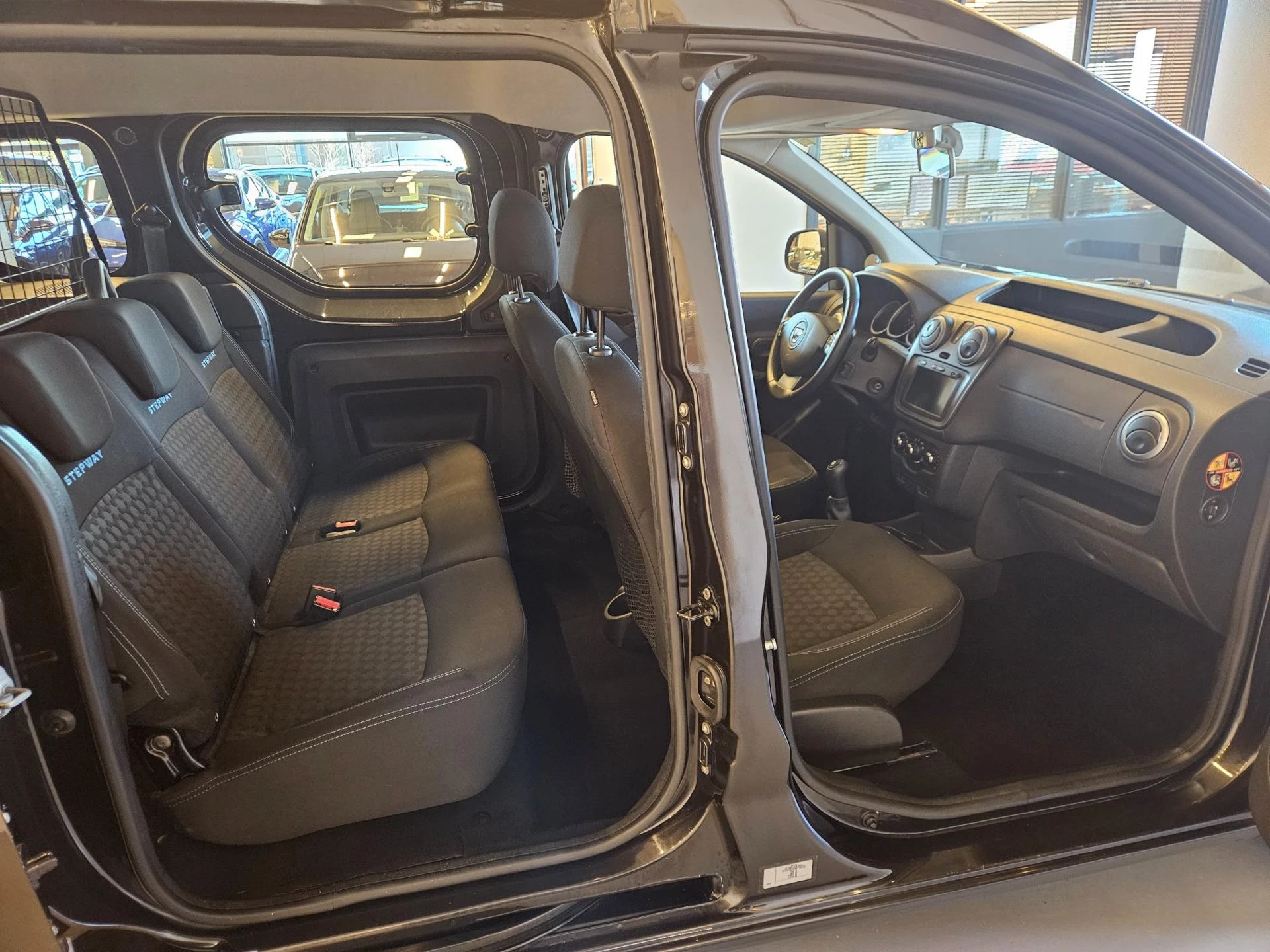 Hoofdafbeelding Dacia Dokker