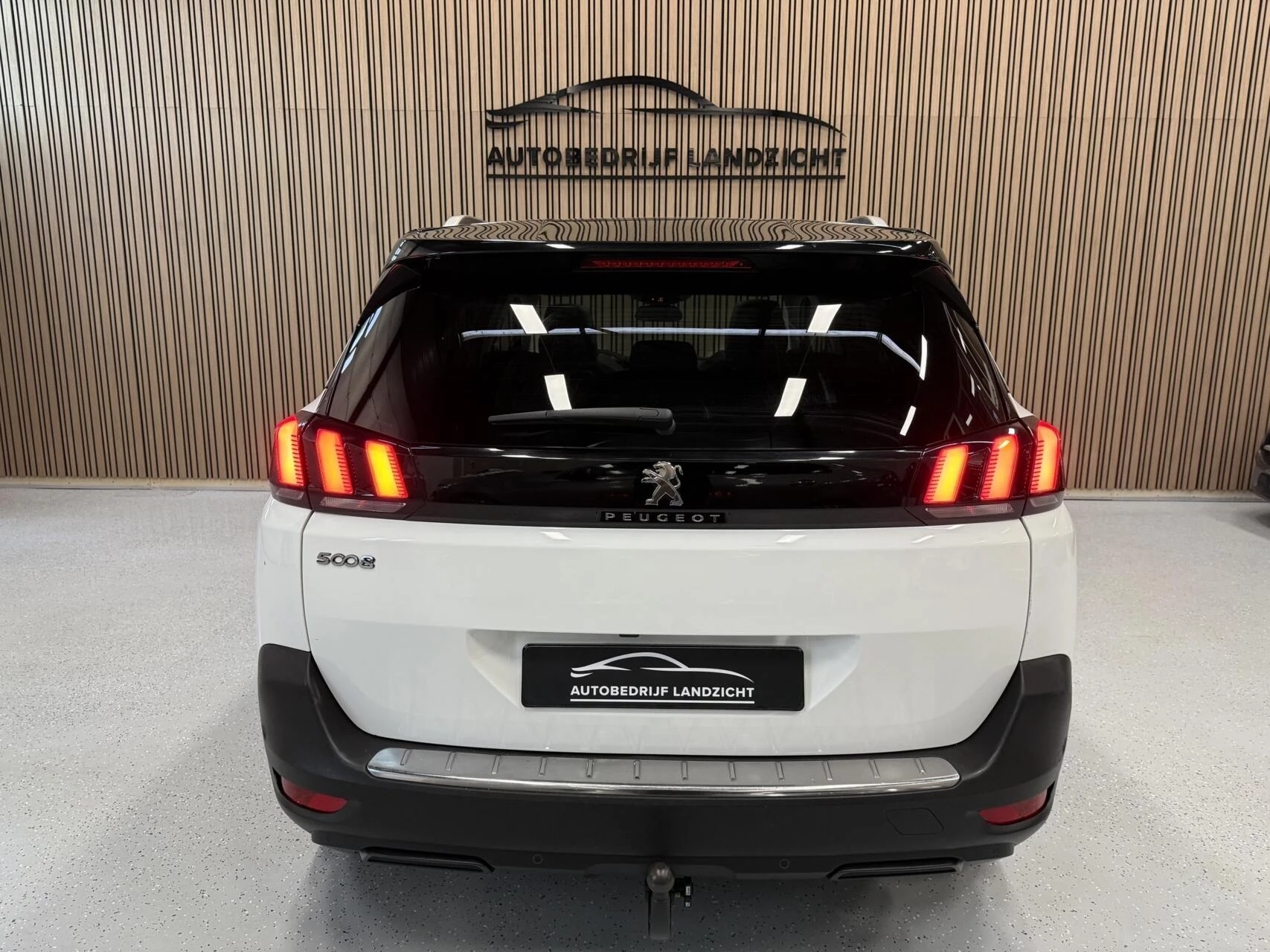 Hoofdafbeelding Peugeot 5008