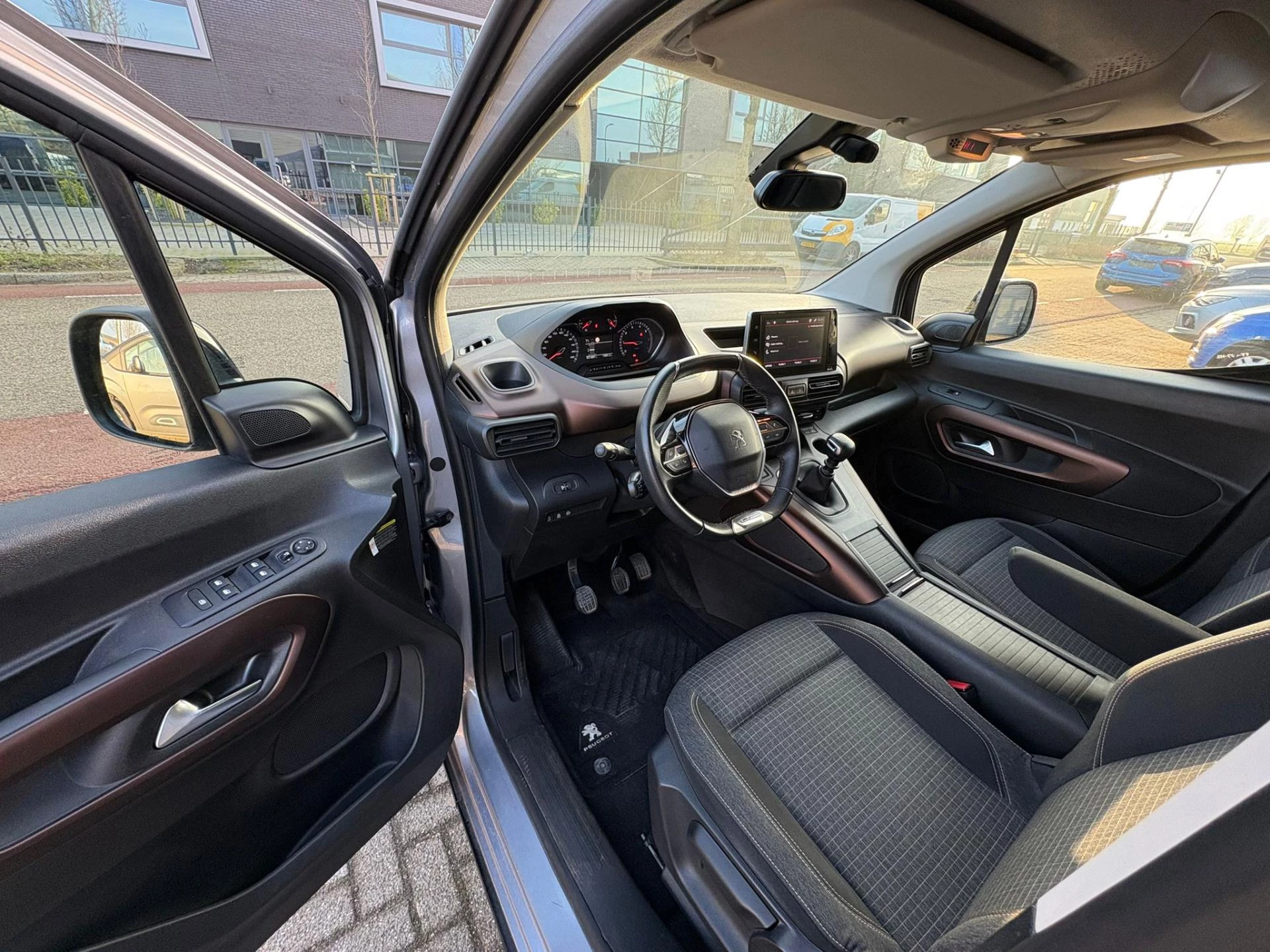 Hoofdafbeelding Peugeot Rifter