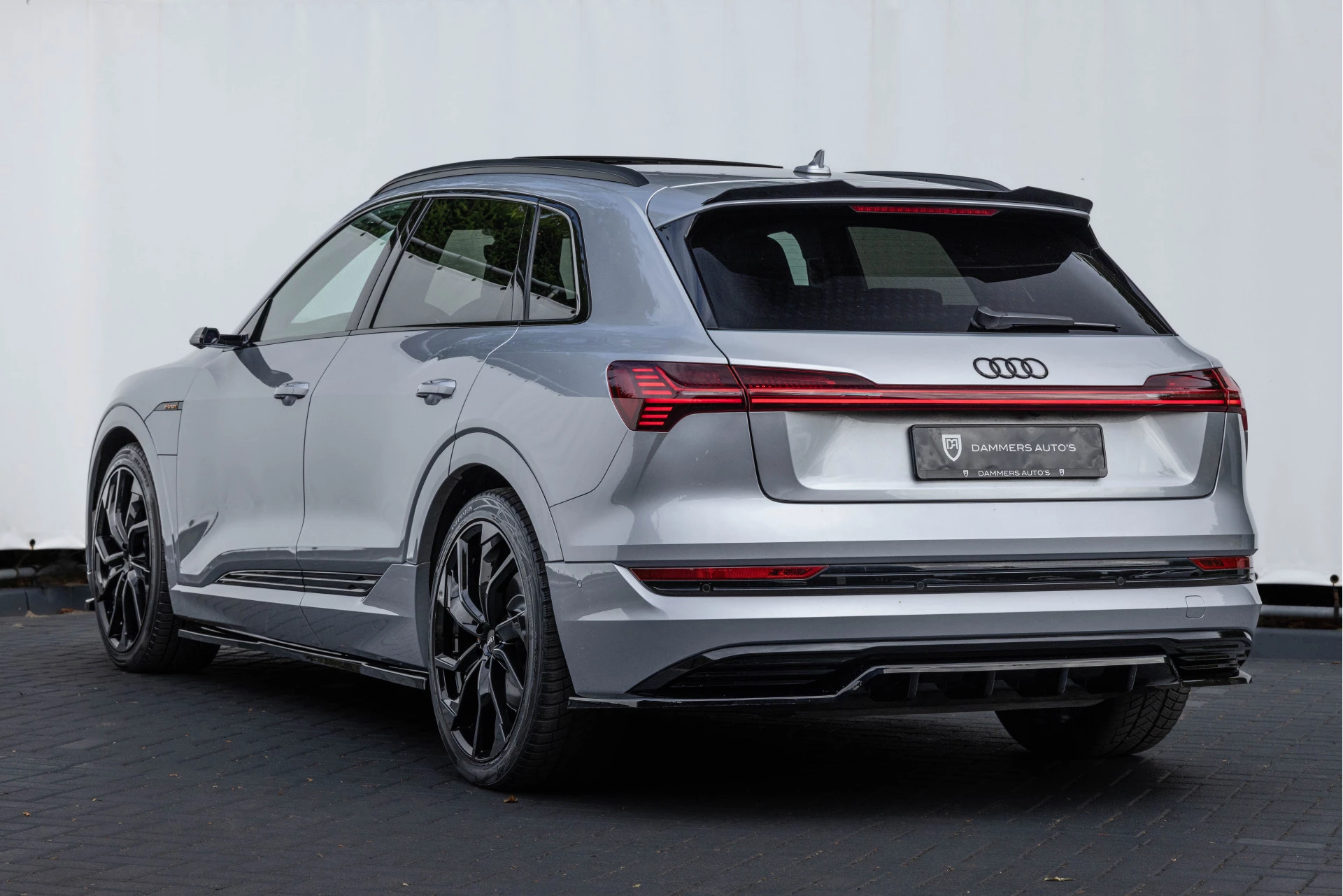 Hoofdafbeelding Audi e-tron
