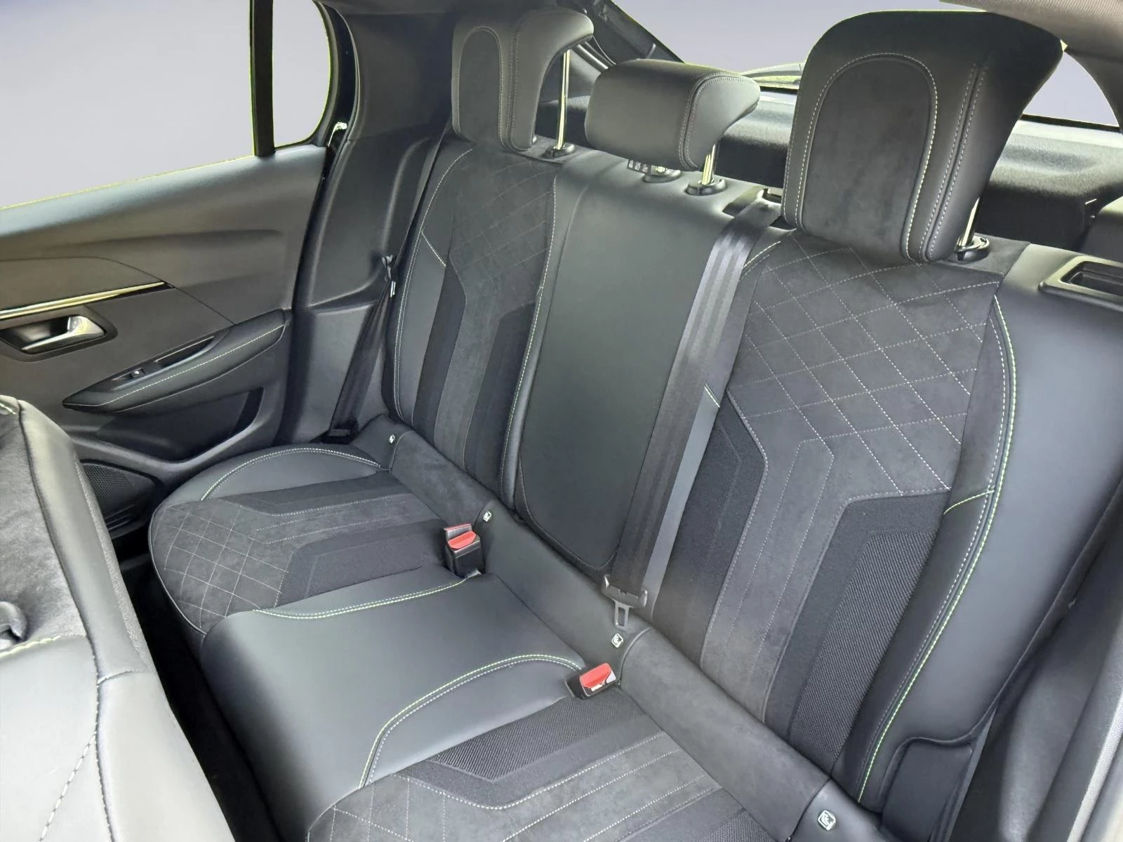 Hoofdafbeelding Peugeot e-208