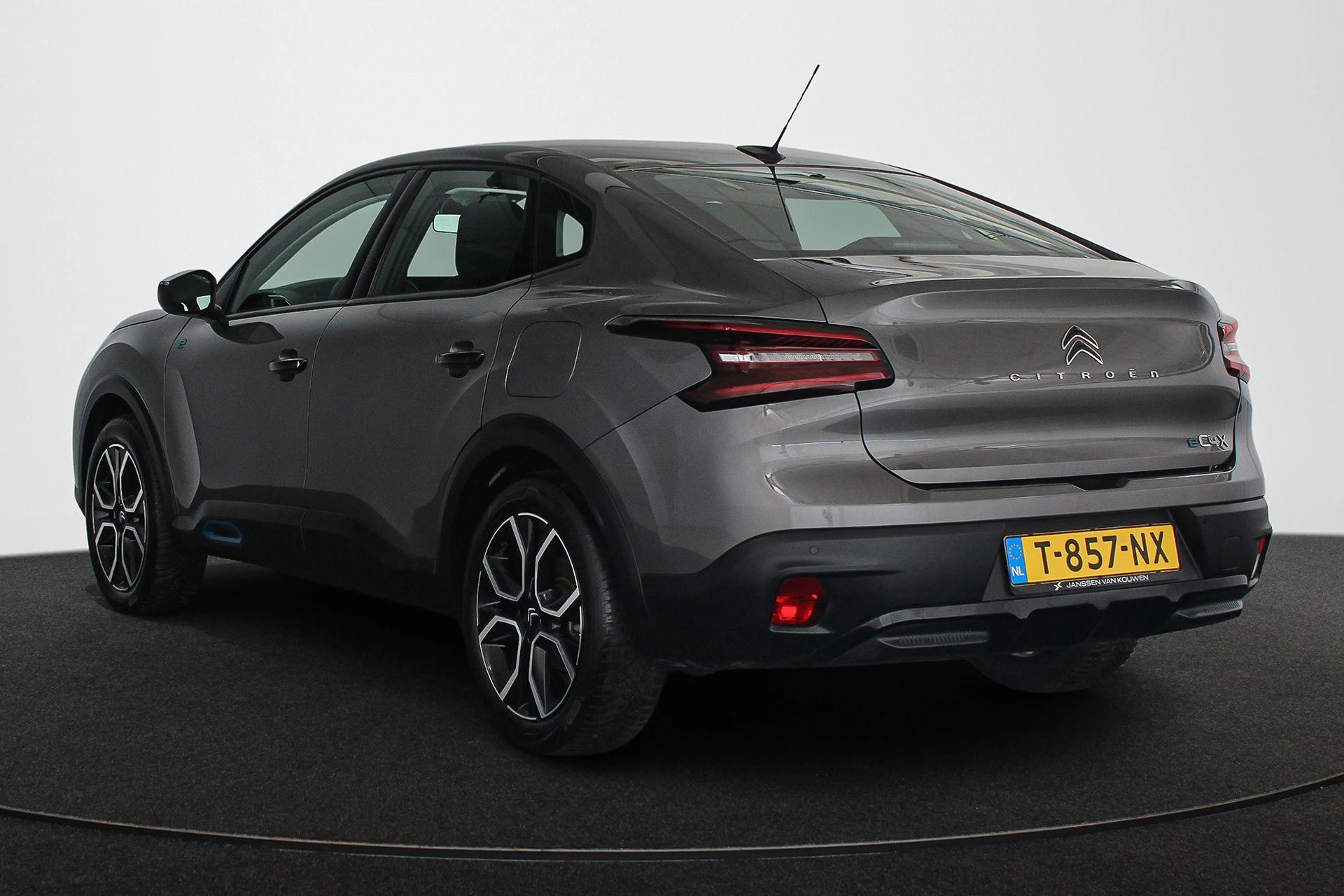 Hoofdafbeelding Citroën ë-C4 X