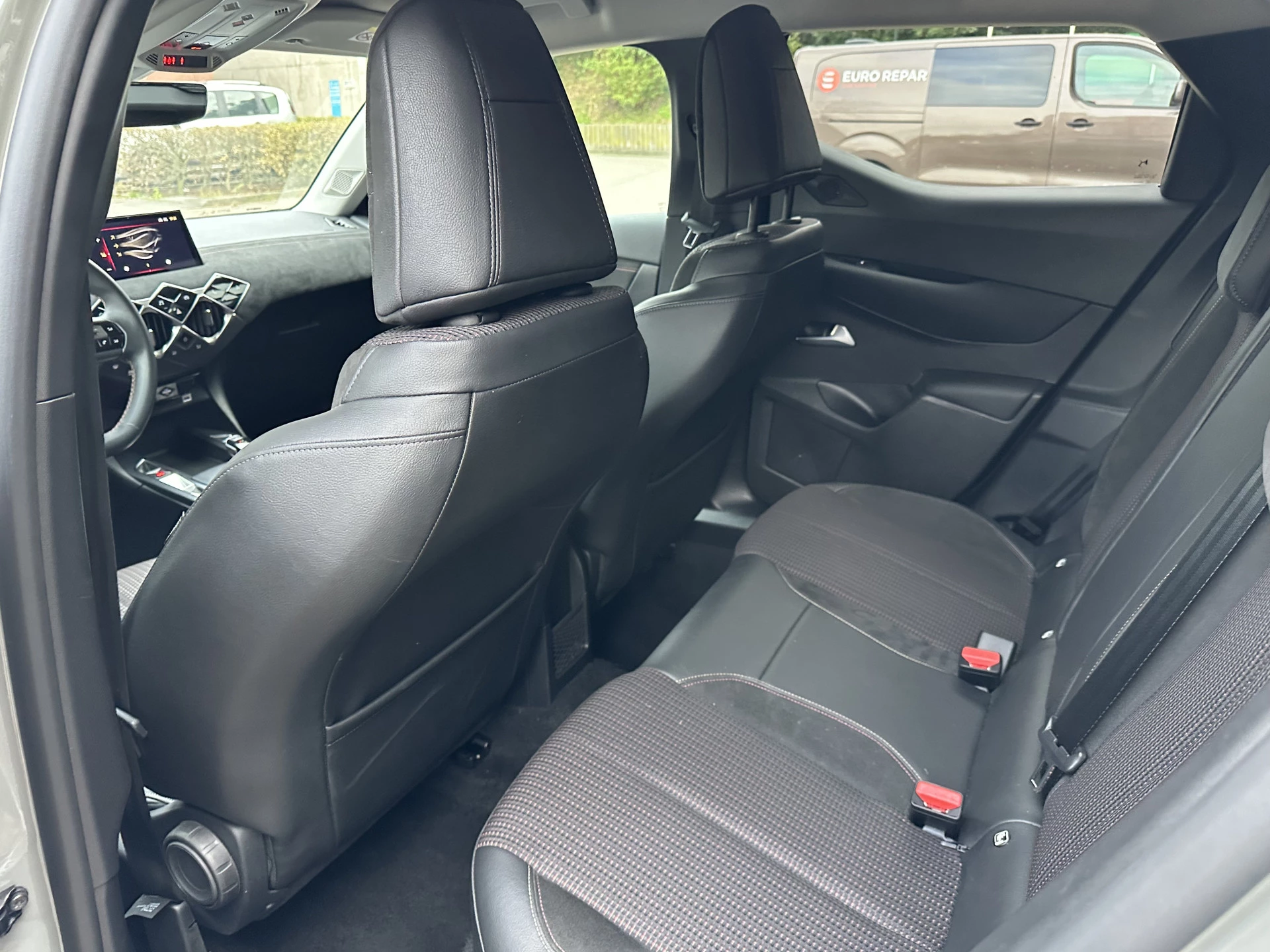 Hoofdafbeelding DS DS 3