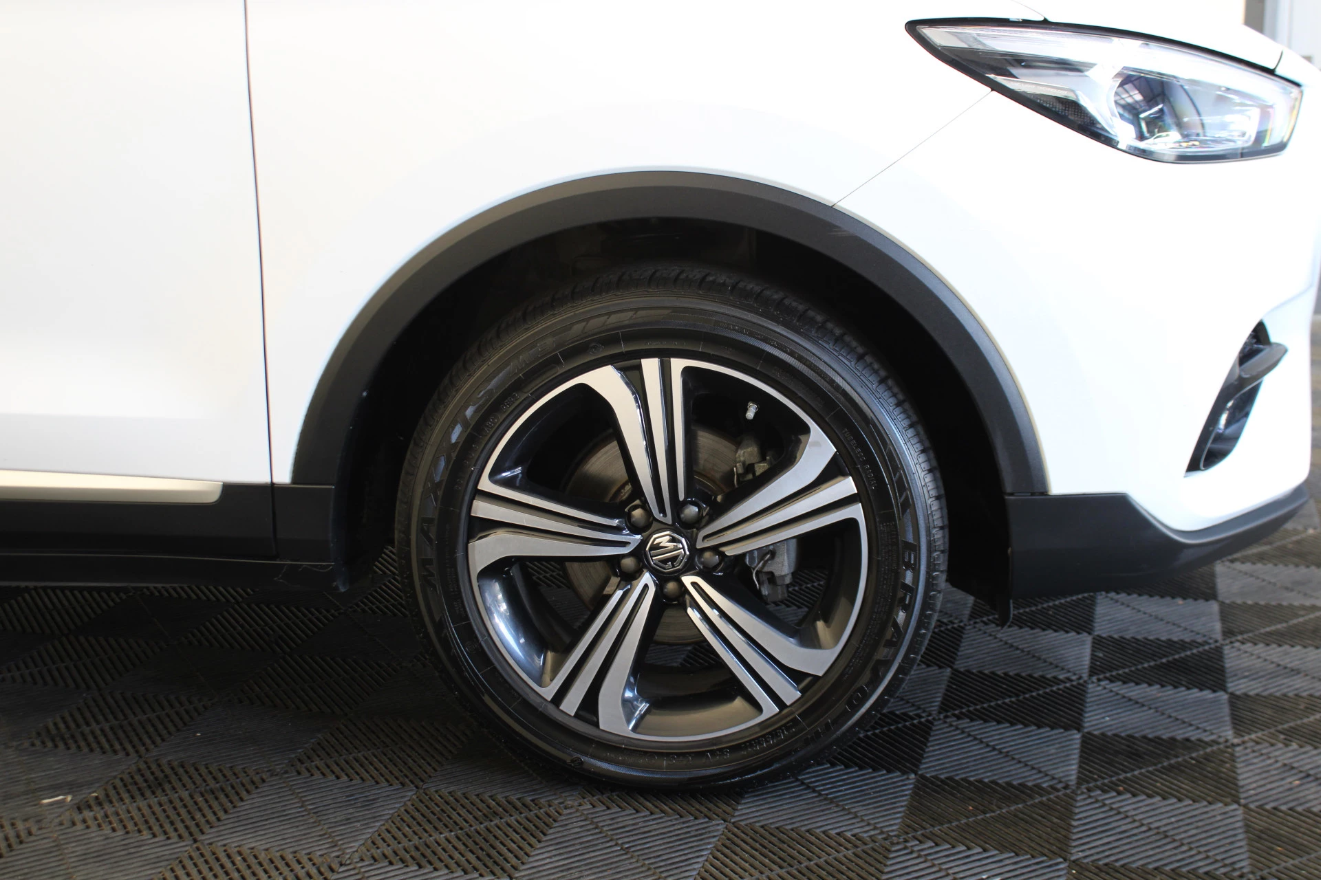 Hoofdafbeelding MG ZS