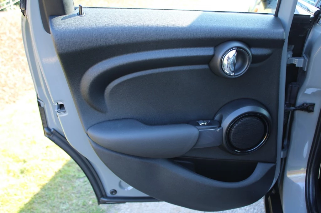 Hoofdafbeelding MINI One