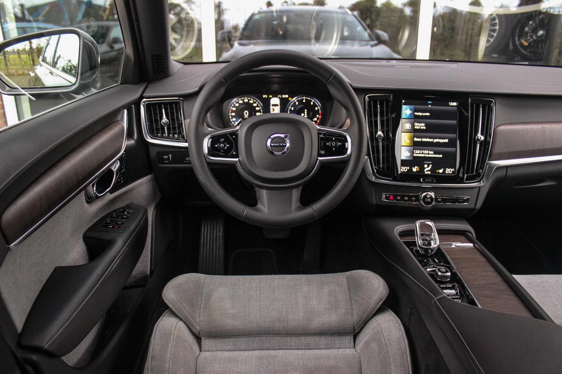 Hoofdafbeelding Volvo V90