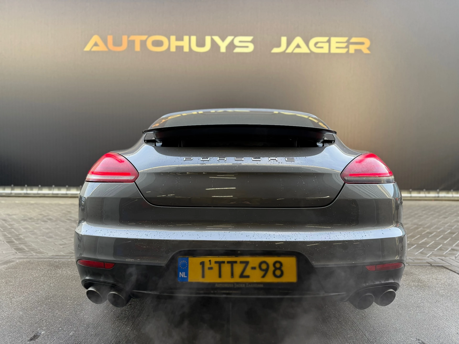 Hoofdafbeelding Porsche Panamera